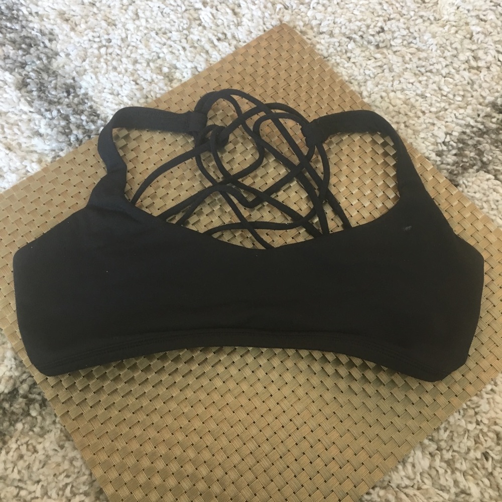 Free to be Wild energy bra Lululemon